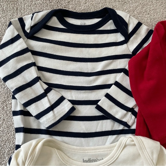 Assorted Long Sleeved Baby Onesies Set- 6-12 months - Picture 2 of 7